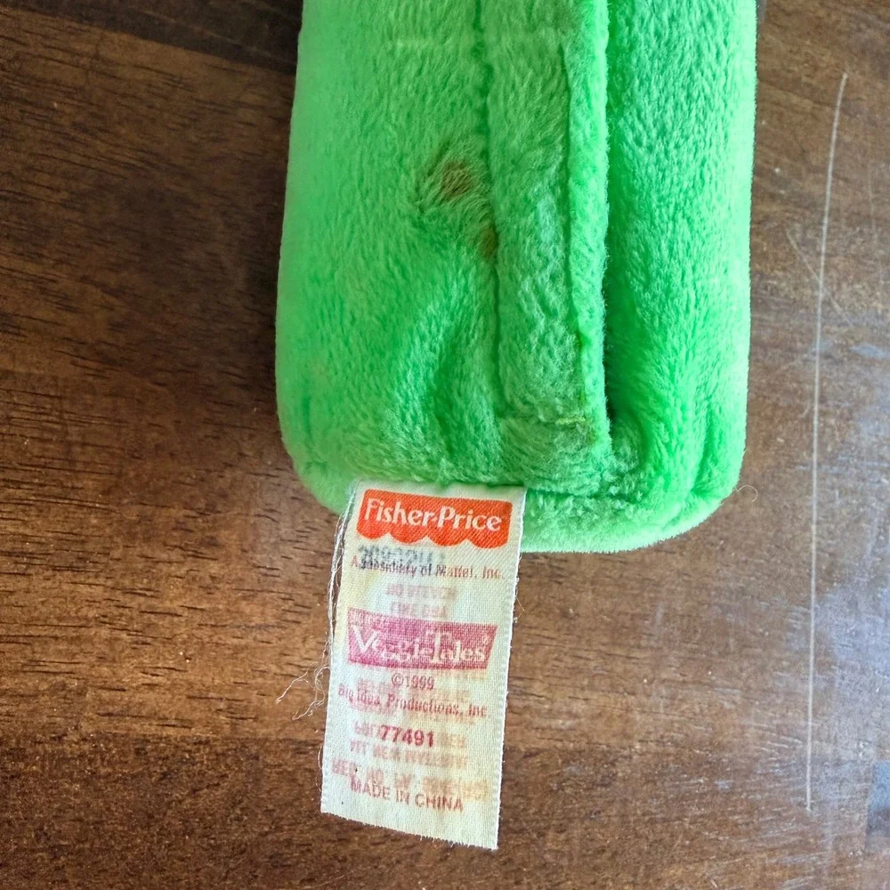 Vintage 1999 Fisher Price VeggieTales Junior Asparagus Light Up Plush Toy 77491